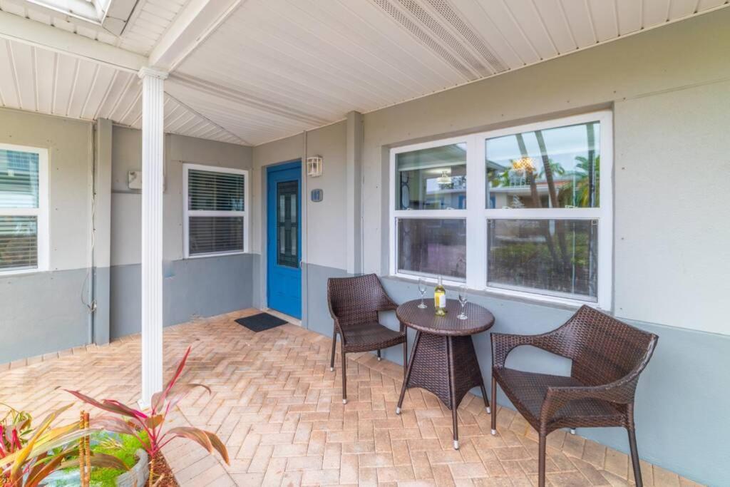 102-Tiny Treasure-Waterfront With Heated Pool Leilighet St. Pete Beach Eksteriør bilde